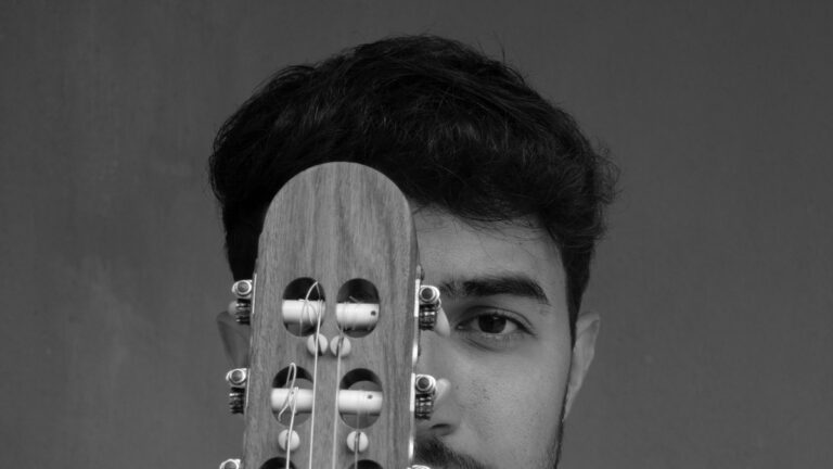Tiago Almeida (cours de guitare)